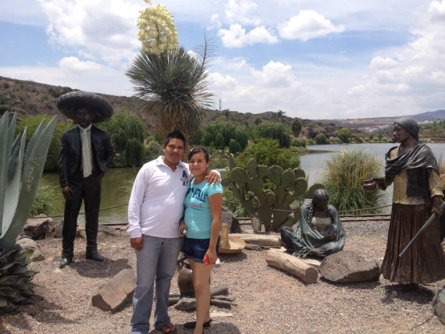 Senderos y decorados